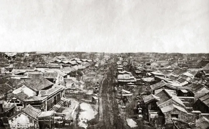 Framed Print : Street scene, Peking, China circa 1870s Framed Print : Street scene, Peking, China circa 1870s