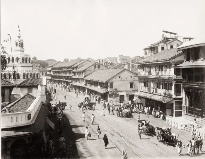 Framed Print : Street scene, probably Bombay, Mumbai, India Framed Print : Street scene, probably Bombay, Mumbai, India