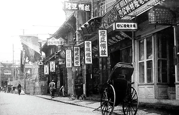 Street scene, Shanghai, China, early 1900s