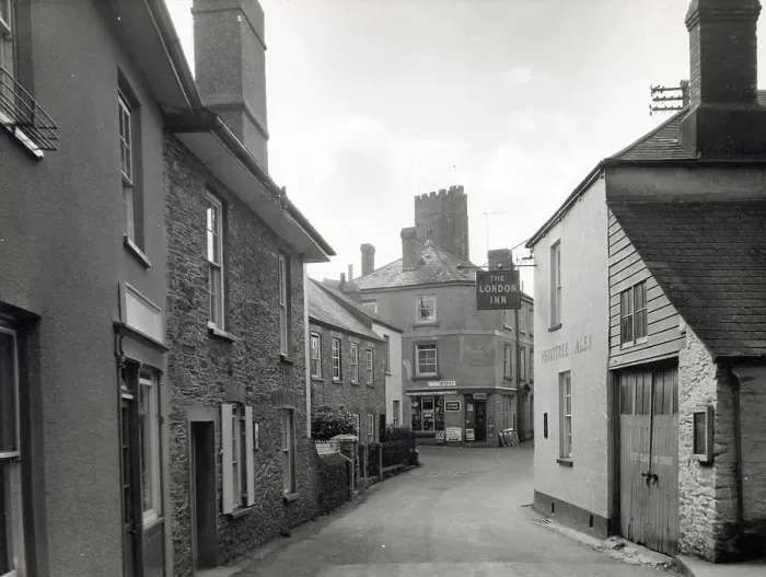 Framed Print : Street view in the village of Stoke Fleming, South Devon Date: 1961 Framed Print : Street view in the village of Stoke Fleming, South Devon Date: 1961