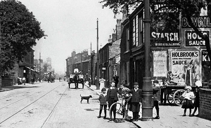 Framed Print : Stretford Chester Road early 1900s Framed Print : Stretford Chester Road early 1900s