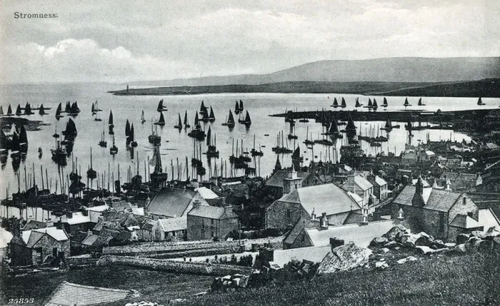 Framed Print : Stromness, Orkney, Scotland - Fishing boats in the Harbour Framed Print : Stromness, Orkney, Scotland - Fishing boats in the Harbour