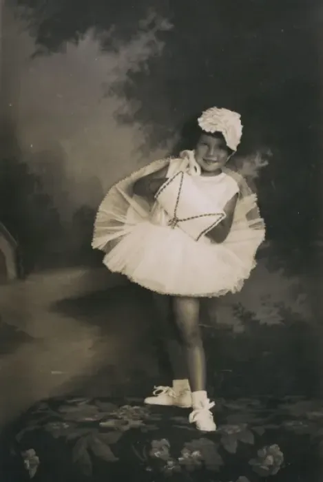 Framed Print : Studio portrait, little girl in ballerina costume Framed Print : Studio portrait, little girl in ballerina costume