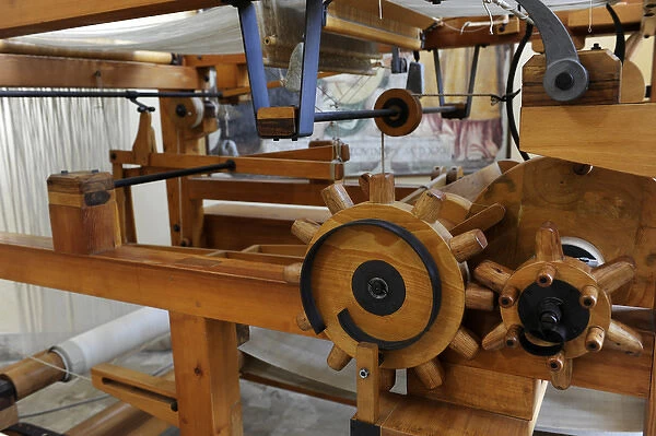 Study of Leonardo da Vinci. Mechanical loom. 15th century. D