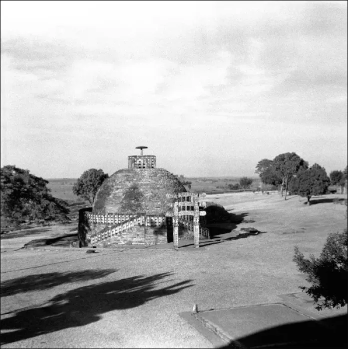 Framed Print : Stupa at Sanchi, Central India Framed Print : Stupa at Sanchi, Central India