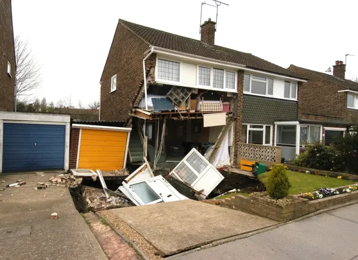 Framed Print : Subsidence damage, 122 Ridley Road, Bromley Framed Print : Subsidence damage, 122 Ridley Road, Bromley