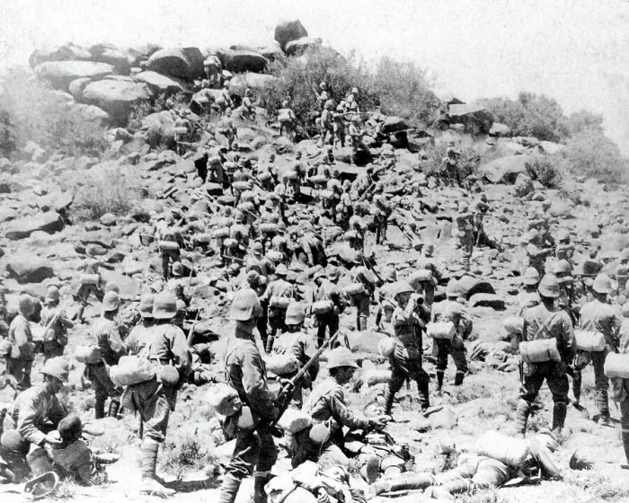 Framed Print : Suffolk Regiment soldiers storming a kopje nr. Colesberg Framed Print : Suffolk Regiment soldiers storming a kopje nr. Colesberg