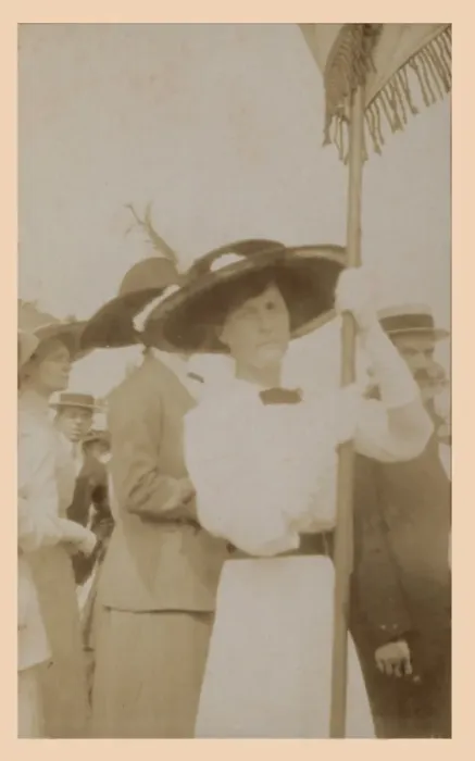 Framed Print : Suffragette Demonstration Hyde Park 1912 Framed Print : Suffragette Demonstration Hyde Park 1912