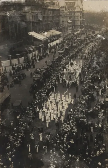 Framed Print : Suffragette Womens Coronation Procession June 17, 1911 Framed Print : Suffragette Womens Coronation Procession June 17, 1911
