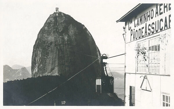Sugar Loaf Mountain and cable car, Rio de Janeiro, Brazil