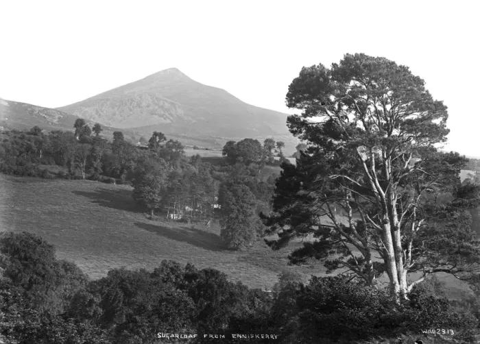 Framed Print : Sugarloaf from Enniskerry Framed Print : Sugarloaf from Enniskerry