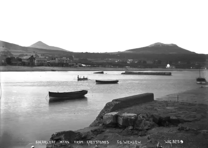 Framed Print : Sugarloaf Mountains from Greystones Framed Print : Sugarloaf Mountains from Greystones