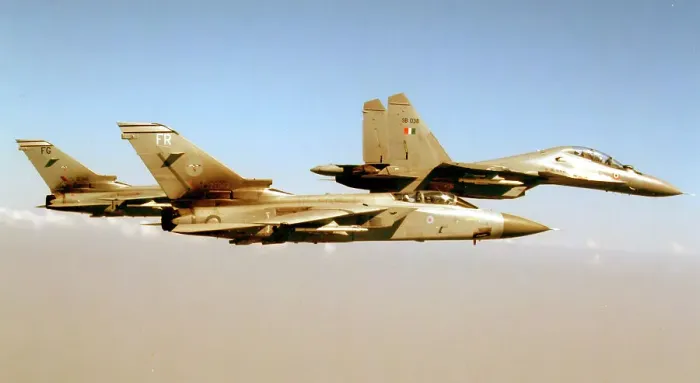 Framed Print : Sukhoi Su-30MKI SB038 - Panavia Tornado F. 3s ZE982 & ZE342 Framed Print : Sukhoi Su-30MKI SB038 - Panavia Tornado F. 3s ZE982 & ZE342