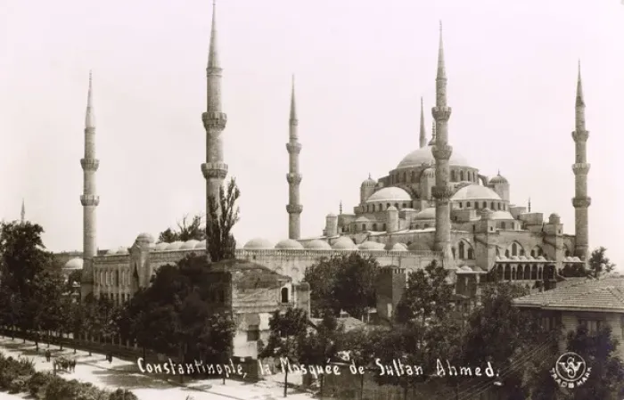Framed Print : The Sultan Ahmed Mosque (Blue Mosque), Istanbul, Turkey Framed Print : The Sultan Ahmed Mosque (Blue Mosque), Istanbul, Turkey