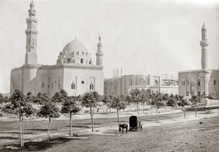 Framed Print : Sultan Hassan Mosque, Cairo, circa 1880s - Photographers va Framed Print : Sultan Hassan Mosque, Cairo, circa 1880s - Photographers va