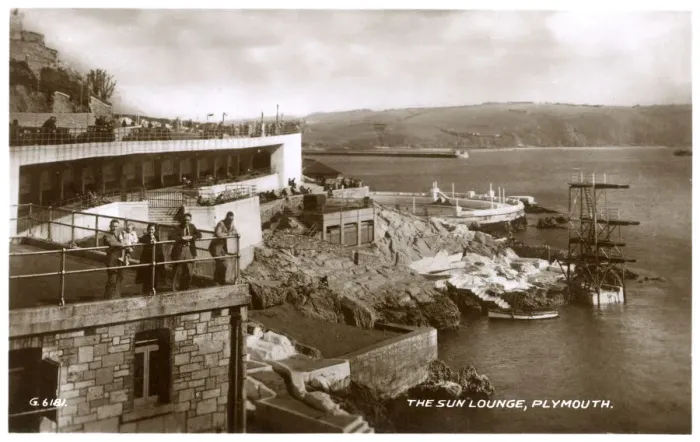 Framed Print : The Sun Lounge, Plymouth, Devon Framed Print : The Sun Lounge, Plymouth, Devon