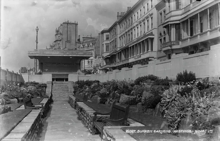 Framed Print : Sunken Gardens in Hastings Framed Print : Sunken Gardens in Hastings
