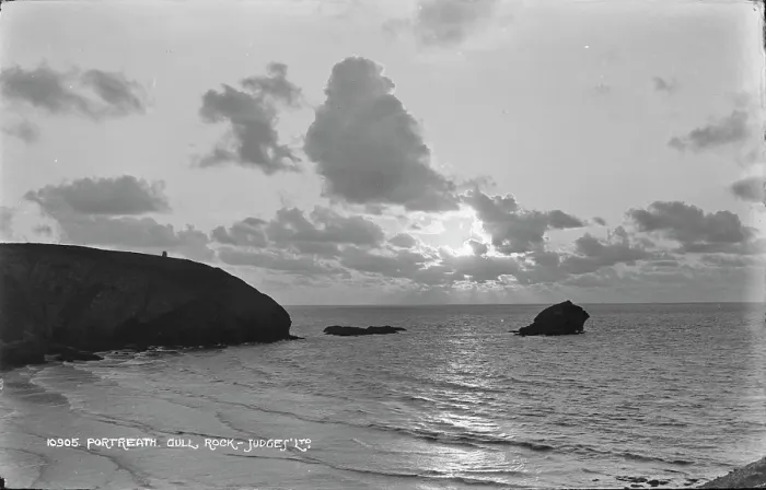Framed Print : Sunset at Gull Rock, Portreath Framed Print : Sunset at Gull Rock, Portreath