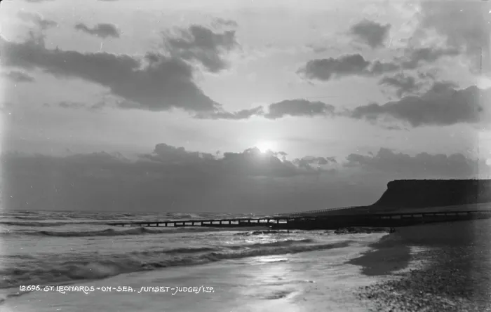 Framed Print : Sunset at St. Leonards-on-Sea Framed Print : Sunset at St. Leonards-on-Sea