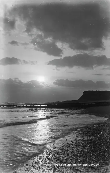 Framed Print : Sunset at St. Leonards-on-Sea Framed Print : Sunset at St. Leonards-on-Sea