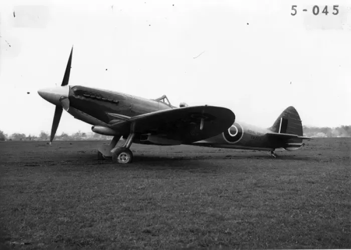 Framed Print : Supermarine Seafire XVII Framed Print : Supermarine Seafire XVII