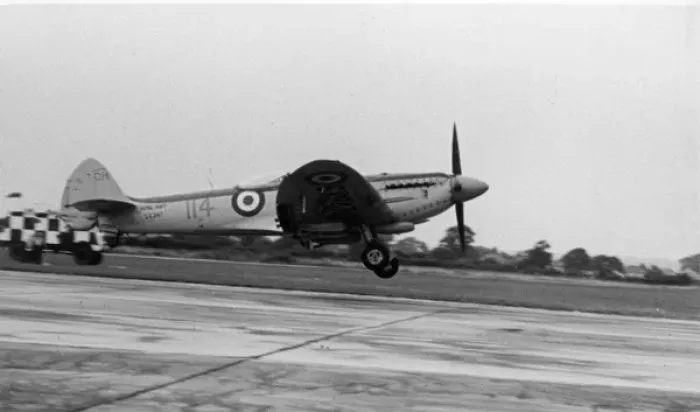 Framed Print : Supermarine Seafire XVII SX347 Framed Print : Supermarine Seafire XVII SX347