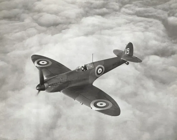 Framed Print : Supermarine Spitfire 1 / I Framed Print : Supermarine Spitfire 1 / I
