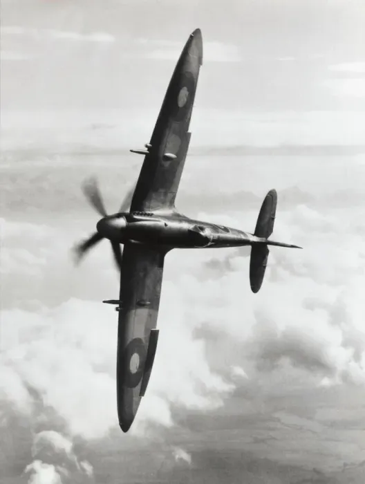 Framed Print : Supermarine Spitfire Framed Print : Supermarine Spitfire