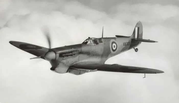 Framed Print : Supermarine Spitfire 5C / VC Framed Print : Supermarine Spitfire 5C / VC