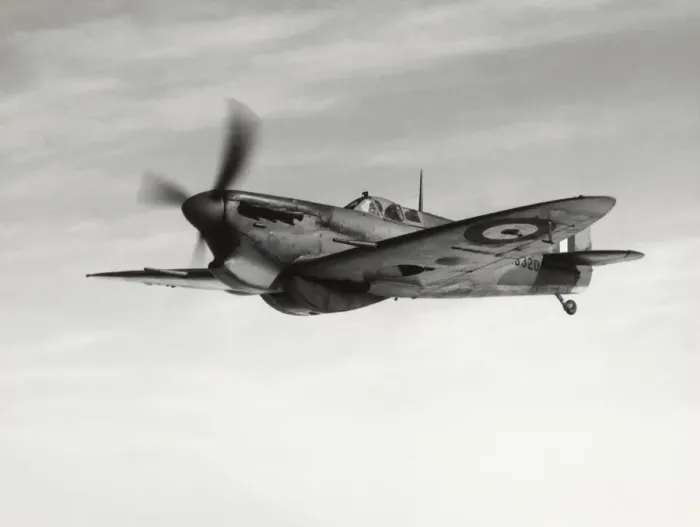 Framed Print : Supermarine Spitfire 5C / VC Framed Print : Supermarine Spitfire 5C / VC