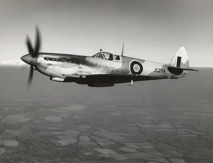 Framed Print : Supermarine Spitfire 8 / VIII Framed Print : Supermarine Spitfire 8 / VIII