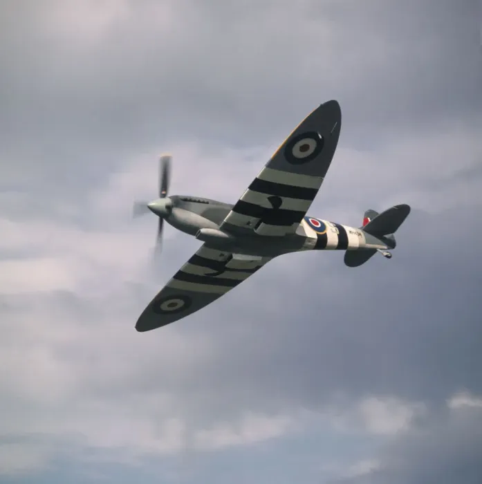 Framed Print : Supermarine Spitfire 9B / IXB Framed Print : Supermarine Spitfire 9B / IXB
