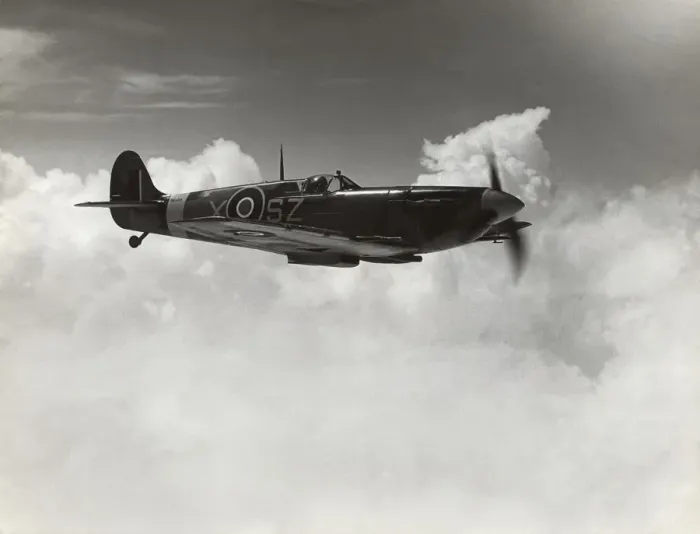 Framed Print : Supermarine Spitfire LF-5B / LF-VB Framed Print : Supermarine Spitfire LF-5B / LF-VB