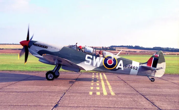 Framed Print : Supermarine Spitfire Mk HF Mk. IXe G-CTIX - PT462 Framed Print : Supermarine Spitfire Mk HF Mk. IXe G-CTIX - PT462