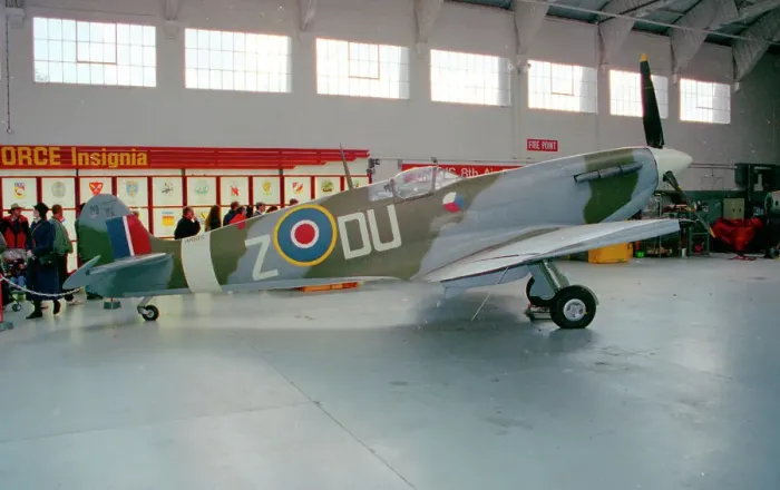 Framed Print : Supermarine Spitfire Mk Vc G-BUWA Framed Print : Supermarine Spitfire Mk Vc G-BUWA