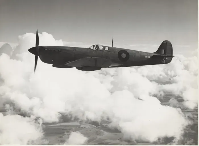 Framed Print : Supermarine Spitfire PR-11 / PR-XI Framed Print : Supermarine Spitfire PR-11 / PR-XI
