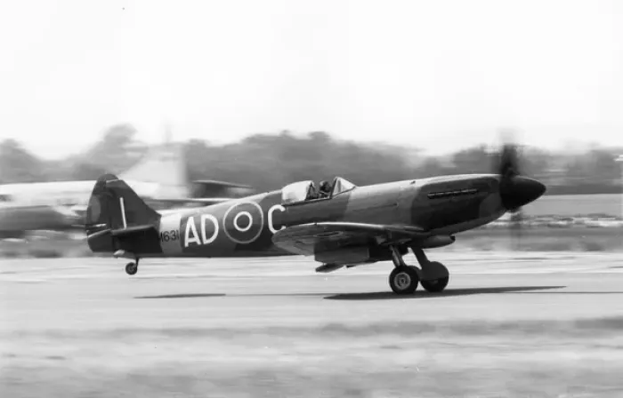 Framed Print : Supermarine Spitfire PRXIX PM631 of the Battle of Britain Framed Print : Supermarine Spitfire PRXIX PM631 of the Battle of Britain