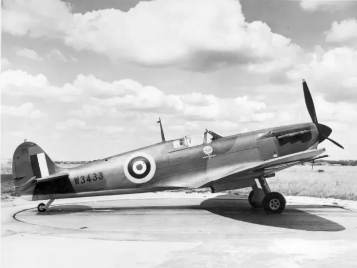 Framed Print : Supermarine Spitfire V W3433 Framed Print : Supermarine Spitfire V W3433