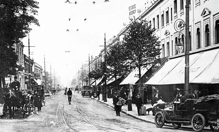 Framed Print : Surbiton Victoria Road probably 1920s Framed Print : Surbiton Victoria Road probably 1920s