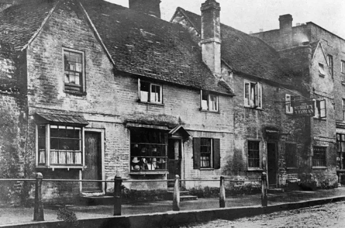 Framed Print : SURREY YEOMAN PUB