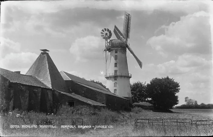 Framed Print : Sutton Windmill, Norfolk Framed Print : Sutton Windmill, Norfolk