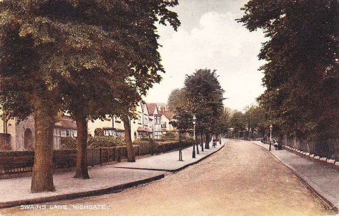 Framed Print : Swains Lane, Highgate, North London Framed Print : Swains Lane, Highgate, North London