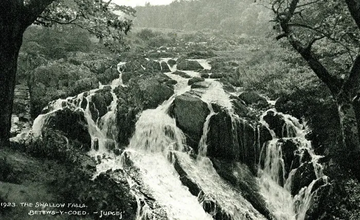 Framed Print : The Swallow Falls, Bettws y Coed, Wales Framed Print : The Swallow Falls, Bettws y Coed, Wales