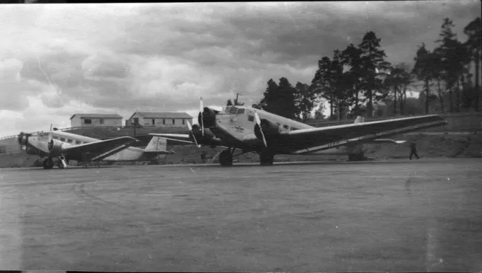 Framed Print : Two Swedish Ju52 / 3ms SE-BUD and SE-AYB Framed Print : Two Swedish Ju52 / 3ms SE-BUD and SE-AYB