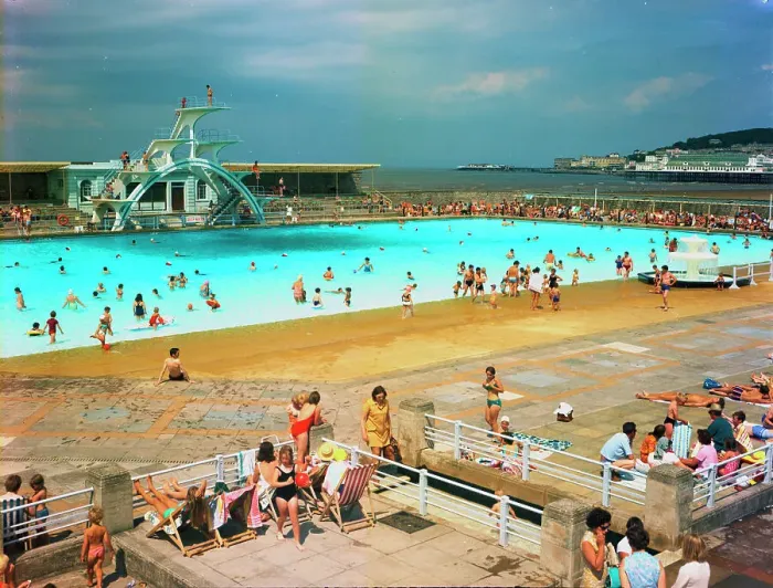 Framed Print : The swimming pool, Weston-super-Mare Framed Print : The swimming pool, Weston-super-Mare