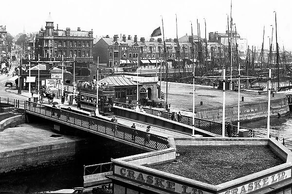 Swing Bridge, Lowestof early 1900's