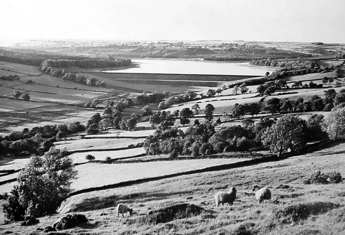 Framed Print : Swinsty Reservoir, Washburn valley in the 1930s Framed Print : Swinsty Reservoir, Washburn valley in the 1930s