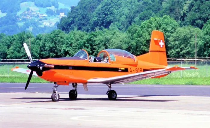 Framed Print : Swiss Air Force - Pilatus PC-7 Turbo Trainer A-918 (msn 326). (German: Schweizer Luftwaffe; French: Forces aeriennes suisses; Italian: Forze aeree svizzere; Romansh: Aviatica militara svizra) Date: circa 1995 Framed Print : Swiss Air Force - Pilatus PC-7 Turbo Trainer A-918 (msn 326). (German: Schweizer Luftwaffe; French: Forces aeriennes suisses; Italian: Forze aeree svizzere; Romansh: Aviatica militara svizra) Date: circa 1995