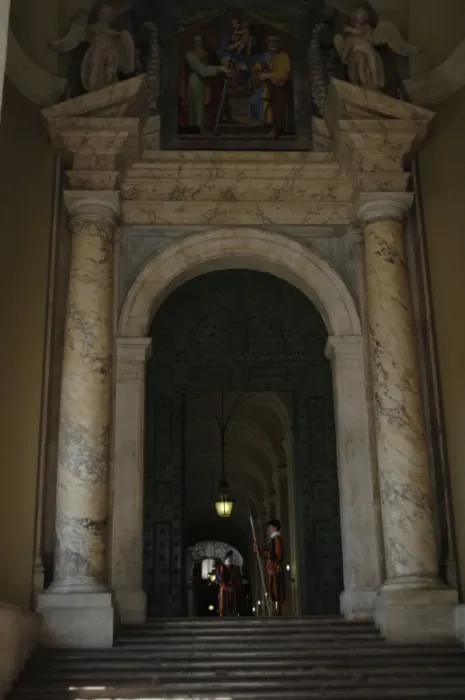 Framed Print : Swiss Guard. St. Peters Basilica. Vatican City Framed Print : Swiss Guard. St. Peters Basilica. Vatican City