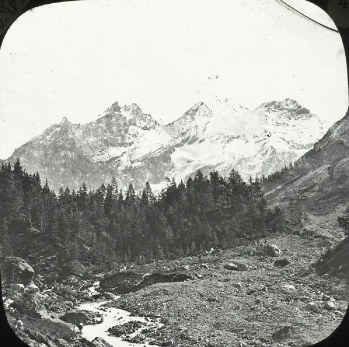 Framed Print : Switzerland - Blumlis Alp Framed Print : Switzerland - Blumlis Alp